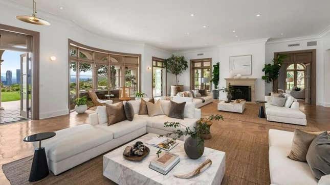 Image for article titled Peek Inside Drake&#39;s Epic $88M Beverly Hills Mansion, Which You Can Rent For ....