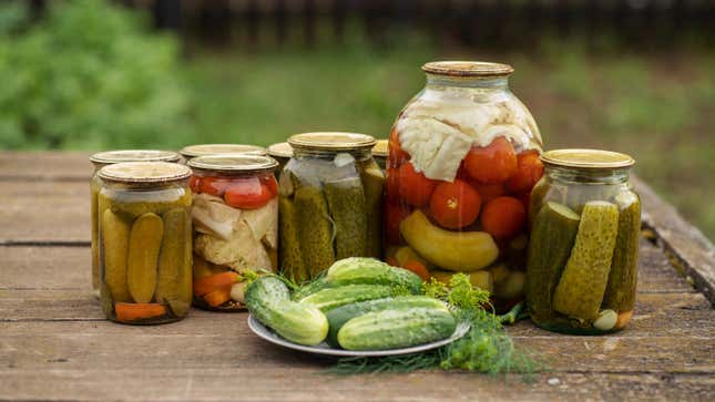 20 Clever Uses for That Leftover Pickle Juice in the Jar