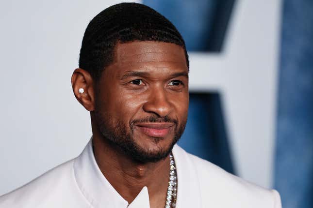 Usher attends the 2023 Vanity Fair Oscar Party Hosted By Radhika Jones at Wallis Annenberg Center for the Performing Arts on March 12, 2023 in Beverly Hills, California.