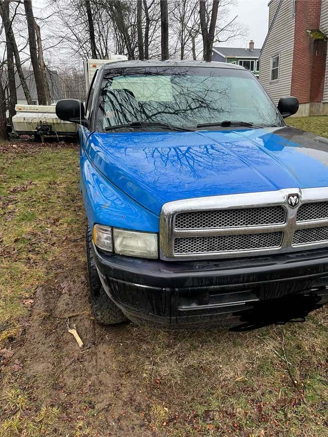 Image for article titled Honda N600, Subaru Baja Turbo, Cigarette Boat: The Dopest Cars I Found For Sale Online