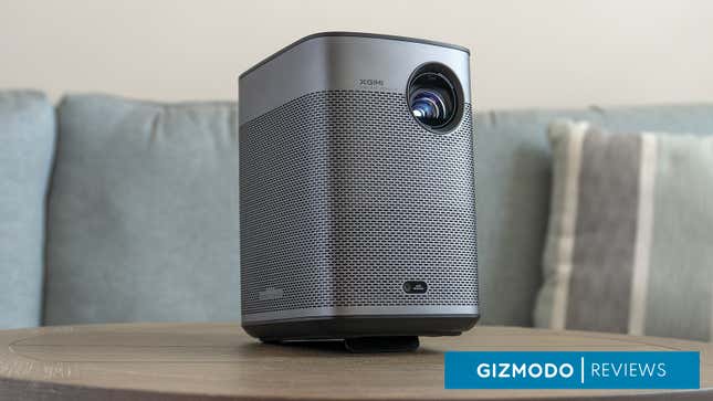 Rechargeable XGIMI Halo+ Portable Projector Review: Poor Battery