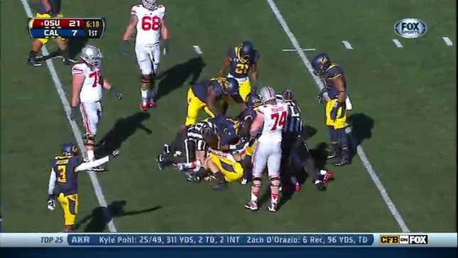 Confused Ref In Cal-Ohio State Doesn't Know What The Hell's Going On
