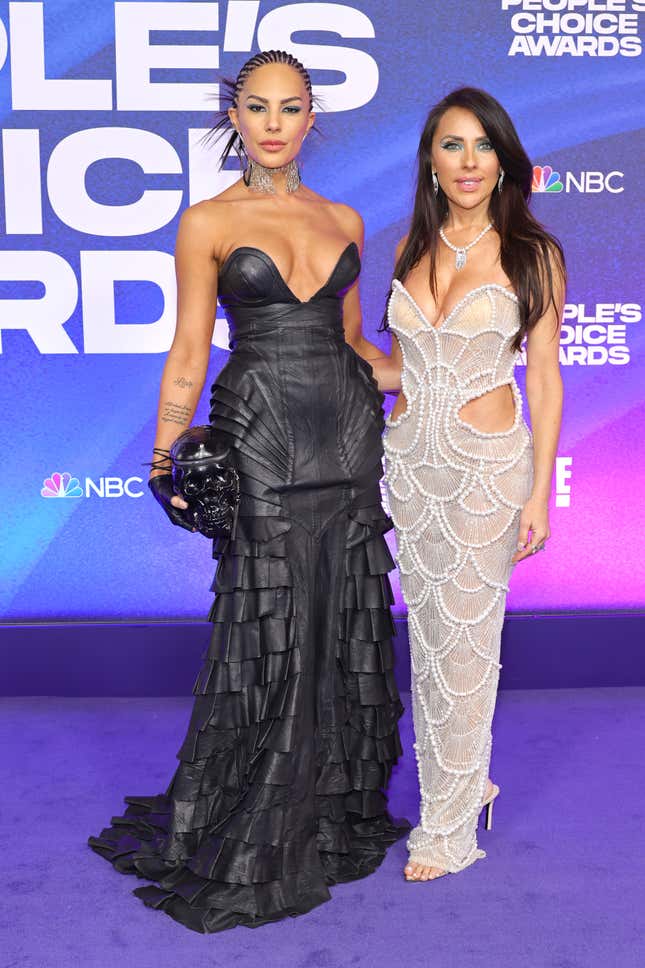 Image for article titled People&#39;s Choice Awards 2022: Reality Stars Invade the Purple Carpet