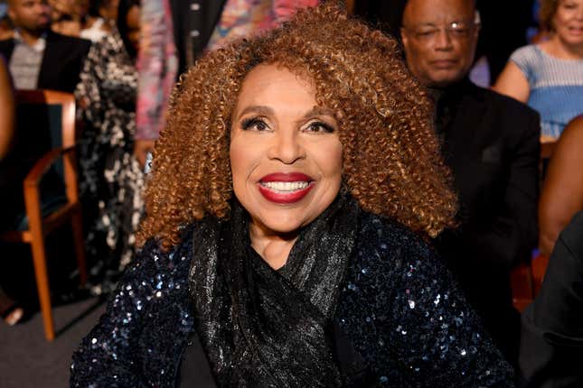 Roberta Flack attends Black Girls Rock! 2017 backstage at NJPAC on August 5, 2017 in Newark, New Jersey.