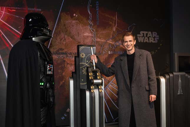 Image for article titled Star Wars and the Empire Took Over the Empire State Building