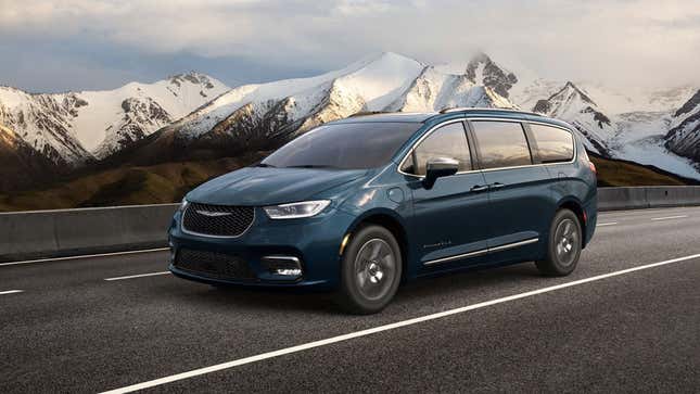 Image for article titled The Chrysler Pacifica Hybrid Is Being Recalled Because Its Engine Shuts Off While Driving