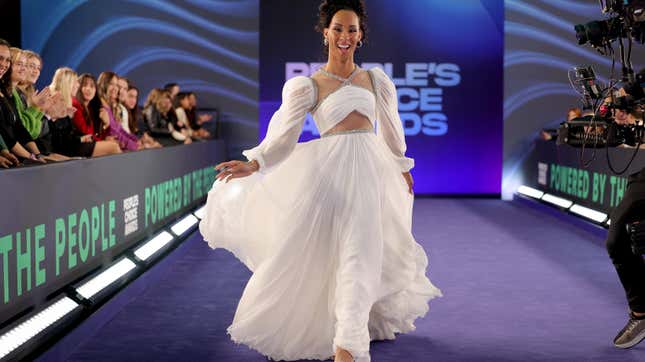 Image for article titled People&#39;s Choice Awards 2022: Reality Stars Invade the Purple Carpet