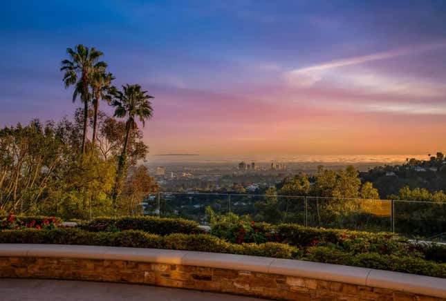 Image for article titled A Look at Quincy Jones&#39; Ultra-Lavish, $60 Million Megamansion in Bel-Air