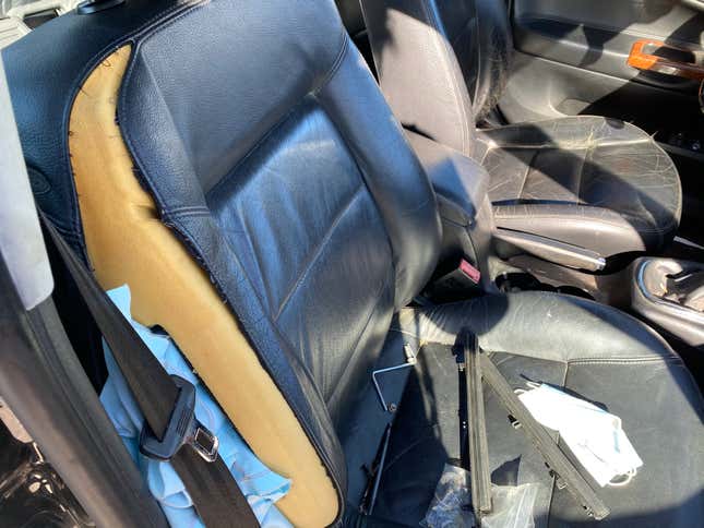 Image for article titled Here’s Everything Wrong With My Ludicrously Cheap ‘Holy Grail’ Volkswagen Passat W8 Manual