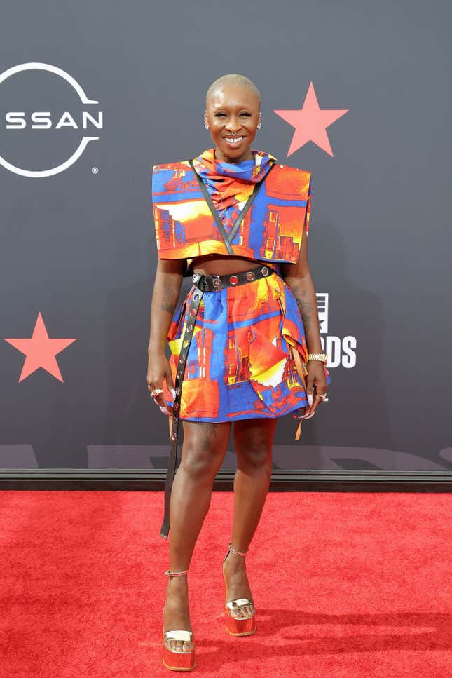 Image for article titled BET Awards 2022: Red Carpet Looks