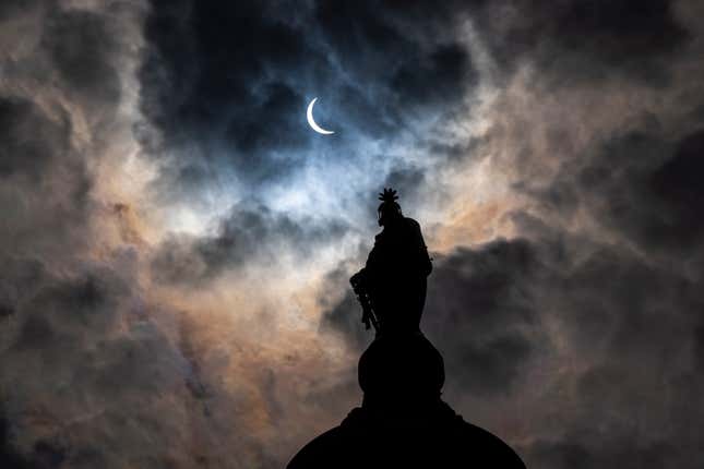 Image for article titled Photos: The Great North American Solar Eclipse