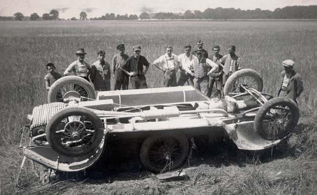 Car accident near Ranshofen, 22nd of July, 1925. Photography