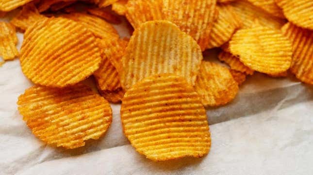 Ridged potato chips