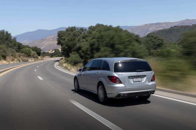 Image for article titled Daddy Wants To Drag: Driving A 2007 Mercedes AMG R63