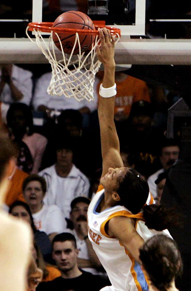 Image for article titled 15 most memorable women's March Madness moments