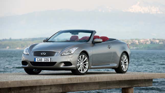 Photo of Infiniti G37 Sport. 