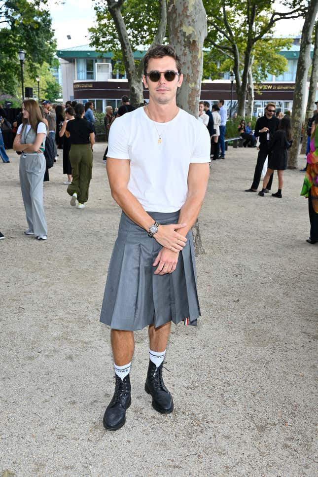 Image for article titled New York Fashion Week 2022: All the Chic Fits, Concerning Trends, and Despicable Copycats