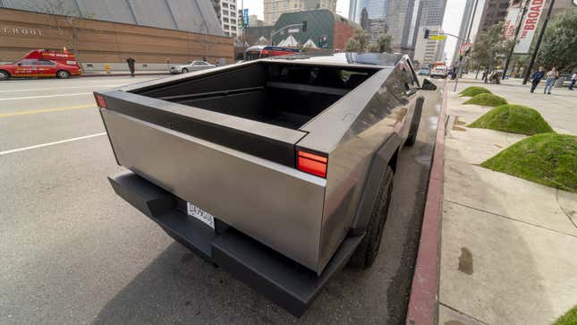 La caisse d’un Cybertruck Tesla lors d’un essai routier à Los Angeles, en Californie, aux États-Unis, le vendredi 16 février 2024.