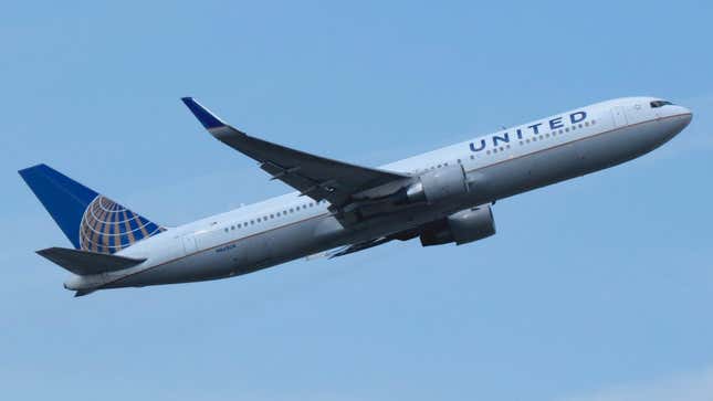 a United Airlines Boeing 767-300ER