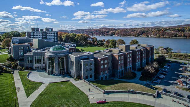 Image for article titled 10 colleges with the happiest students in America