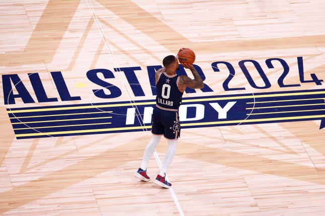 INDIANAPOLIS, INDIANA - FEBRUARY 18: Damian Lillard #0 of the Milwaukee Bucks and Eastern Conference All-Stars shoots the ball against the Western Conference All-Stars in the fourth quarter during the 2024 NBA All-Star Game at Gainbridge Fieldhouse on February 18, 2024 in Indianapolis, Indiana. NOTE TO USER: User expressly acknowledges and agrees that, by downloading and or using this photograph, User is consenting to the terms and conditions of the Getty Images License Agreement. (Photo by Justin Casterline/Getty Images)
