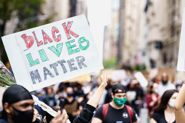 Image for article titled Multiple Homes With Black Lives Matter Signs Have Had Their Tires Slashed in Sacramento Neighborhood