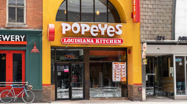 Image for article titled Watch your back, KFC: Popeyes is moving in on China