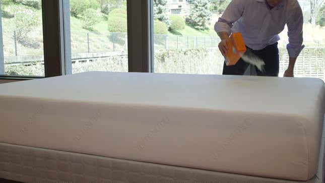Clean and Freshen Your Mattress In Three Simple Steps