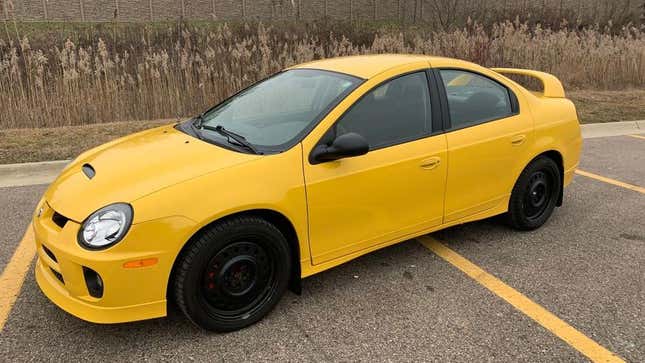 Image for article titled This Dodge Neon SRT-4 Has Just 5,600 Miles And Awesome Steelies