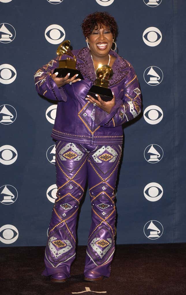 Image for article titled 20 of the Most Memorable Grammy Looks of All Time