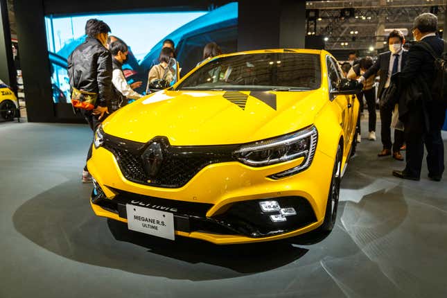 Image for article titled Automakers Brought the Heat at the 2023 Tokyo Auto Salon