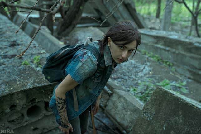 Last Of Us 2 Cosplay Sure Gets The Setting Right