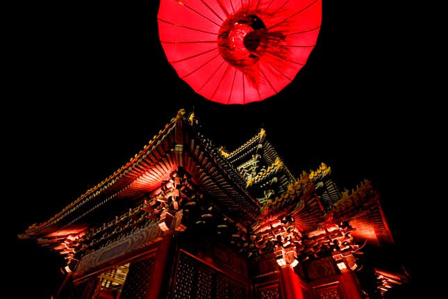 China's Forbidden City opens to the general public at night for the first  time in 94 years - The Washington Post