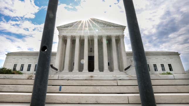 Image for article titled Supreme Court Puts New Hacking Precedent to the Test In Old LinkedIn Case