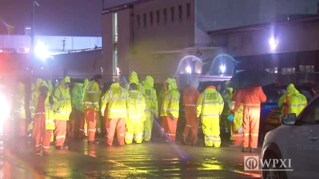 Image for article titled Pittsburgh Garbage Collectors Sent Home Amid Protest For Hazard Pay And Better Safety