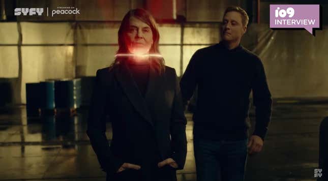 Linda Hamilton and Alan Tudyk in Resident Alien