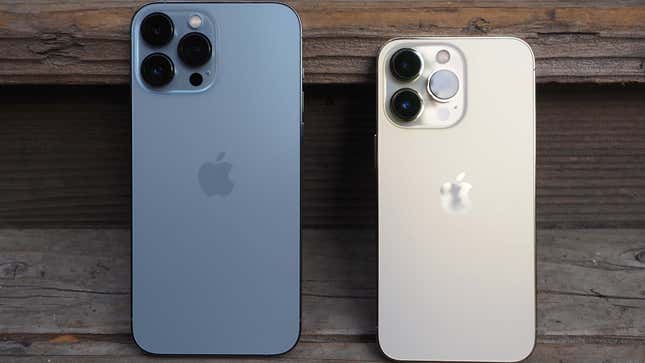 iPhone 13 next to iPhone 12