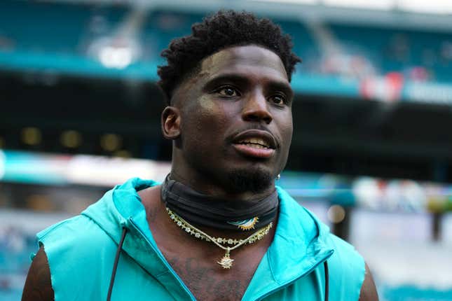 Image for article titled What Really Happened Between Police and Miami Dolphins Superstar Tyreek Hill, The Tragic Loss Of Frankie Beverly, Black Wyoming Man Confessed to Kidnapping, Fearless Fund Battle Reaches A Heartbreaking End And More