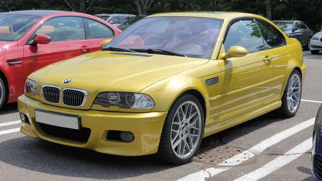 Ein Phoenix-Gelbes BMW E46 M3 Coupé