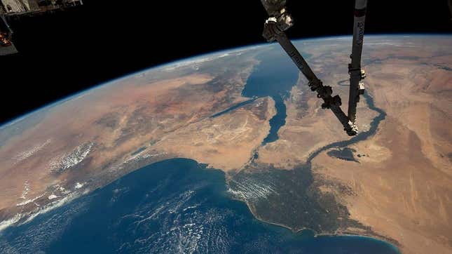 Die Arabische Halbinsel mit dem Nildelta und dem Roten Meer, aufgenommen von der Internationalen Raumstation aus.