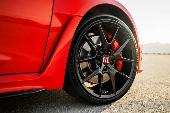 Image for article titled The New 2023 Honda Civic Type R From Every Angle