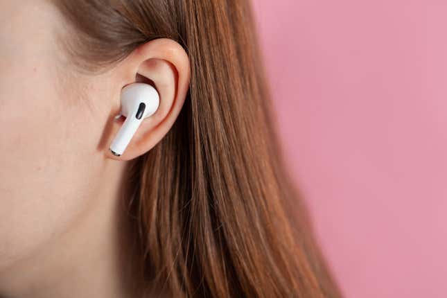 Image for article titled AirPods Pro Hearing Aid Mode Might Show Up in iOS 18