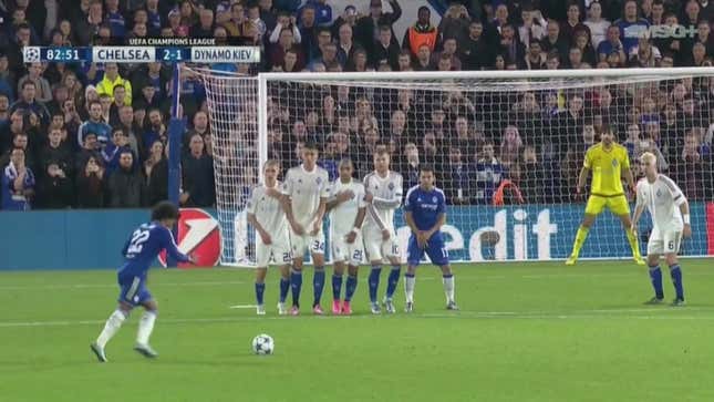 Willian's Perfect Free Kick Saves Chelsea's Ass