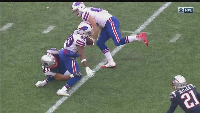 Travaris Cadet Suffered A Horrifying Leg Injury