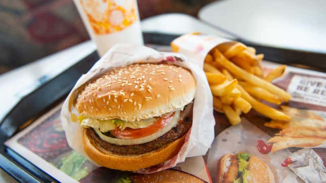 Image for article titled Swedish Burger Kings dares you to tell meat and plant-based burgers apart