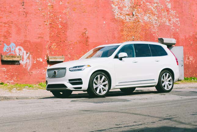 Image for article titled What Should I Do If The Used Car I Want Has An Open Recall?