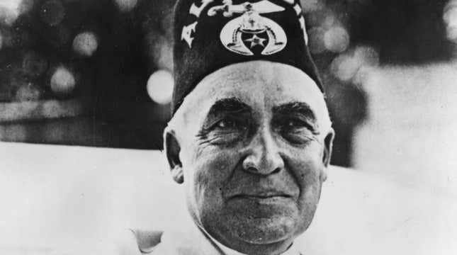 Image for article titled Judge Declares We Don't Need to Dig Up Warren G. Harding's Dusty Old Boner to Prove He Had a Secret Family