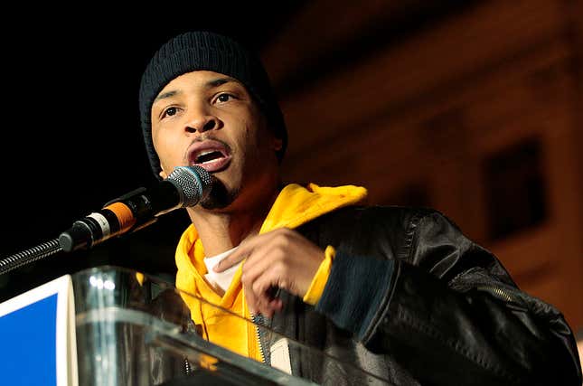 Image for article titled T.I. Awards $25,000 College Scholarship in Memory of His Sister to an HBCU Student and Single Mom