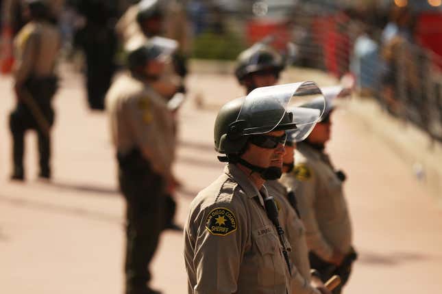 Image for article titled California Police Respond to a Teenager Having a Seizure by Handcuffing Him