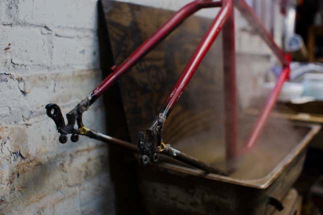 Image for article titled How To Braze A Broken Old Schwinn Mountain Bike's $150 Frame Back Together